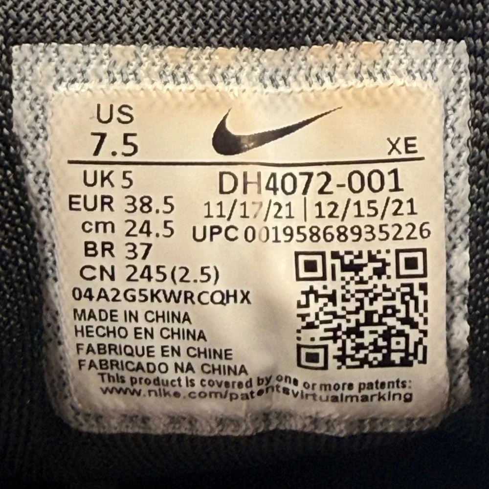 Nike Air Zoom Pegasus 38 Womens Size 7.5 Running Shoes DH4072-001 Black White